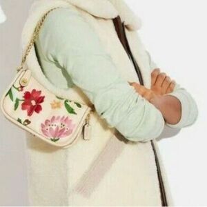 NWT Coach Swinger Bag 20 With Quilting And Floral Bouquet Print C7208